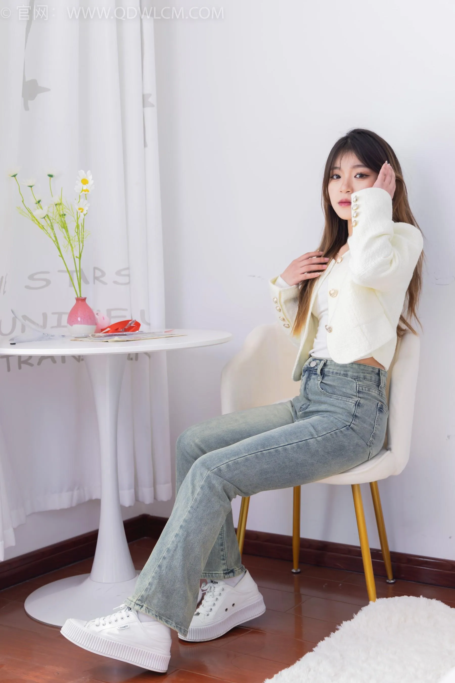 物恋传媒 NO.1556 闪闪-闪闪发光 [151P]插图1